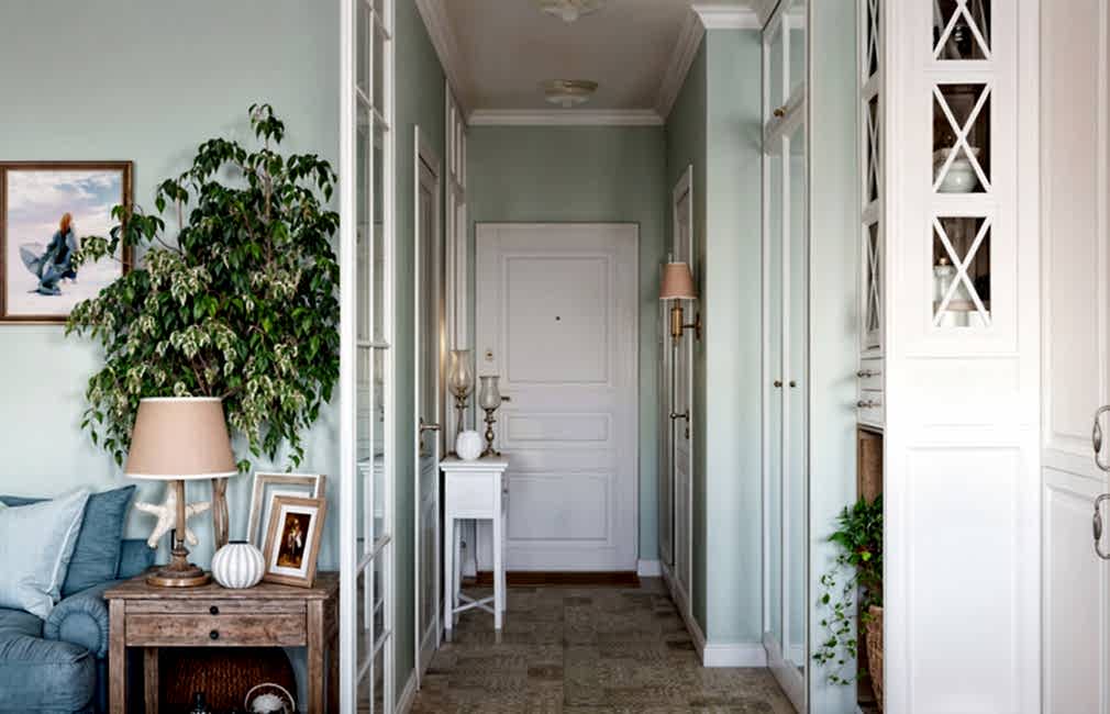 Dream studio for a beautiful woman hall
