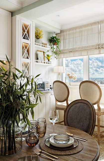 Dream studio for a beautiful woman refectory